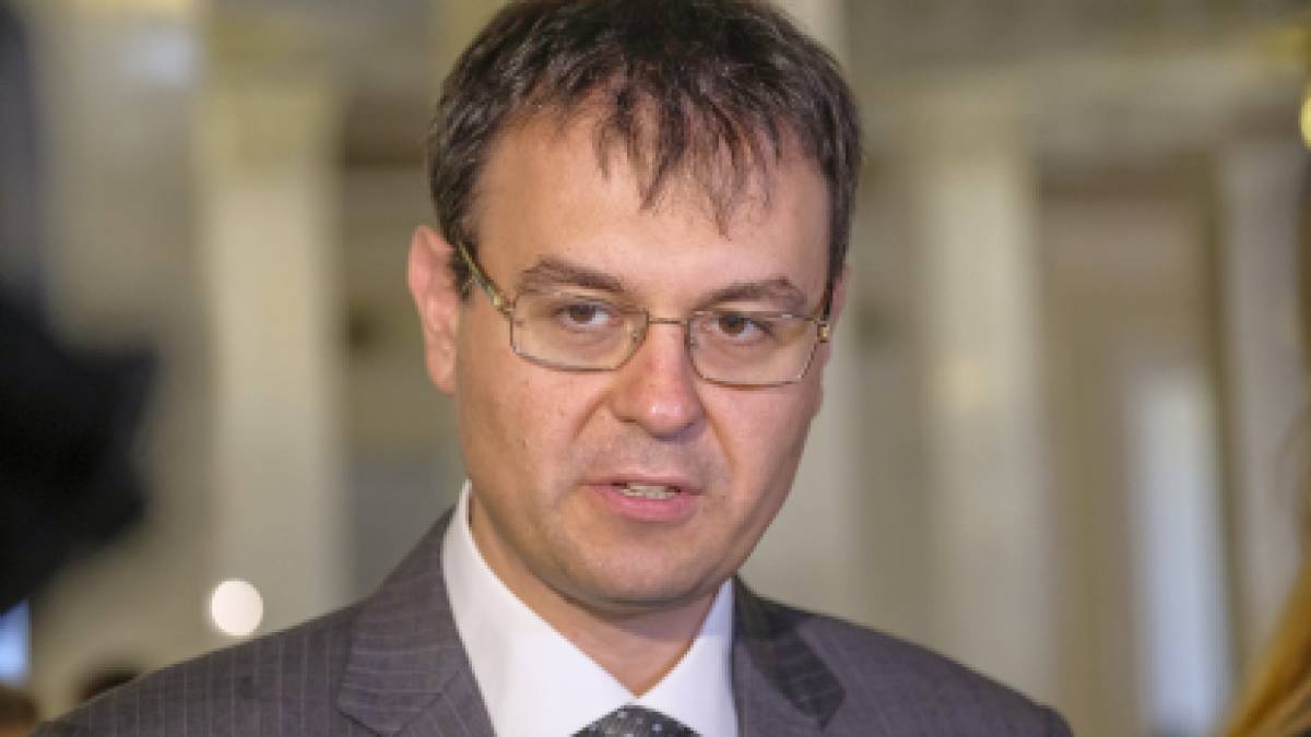 Коментар Гетманцева про нібито запровадження 18% податку на перекази з картки на картку