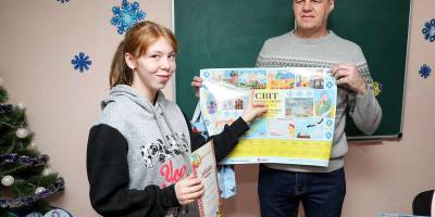 Запорізькі школярі малювали мир і перемогу