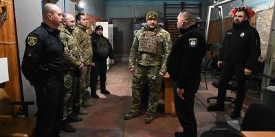 Очільник поліції Запорізької області проінспектував поліцейських у прифронтових населених пунктах