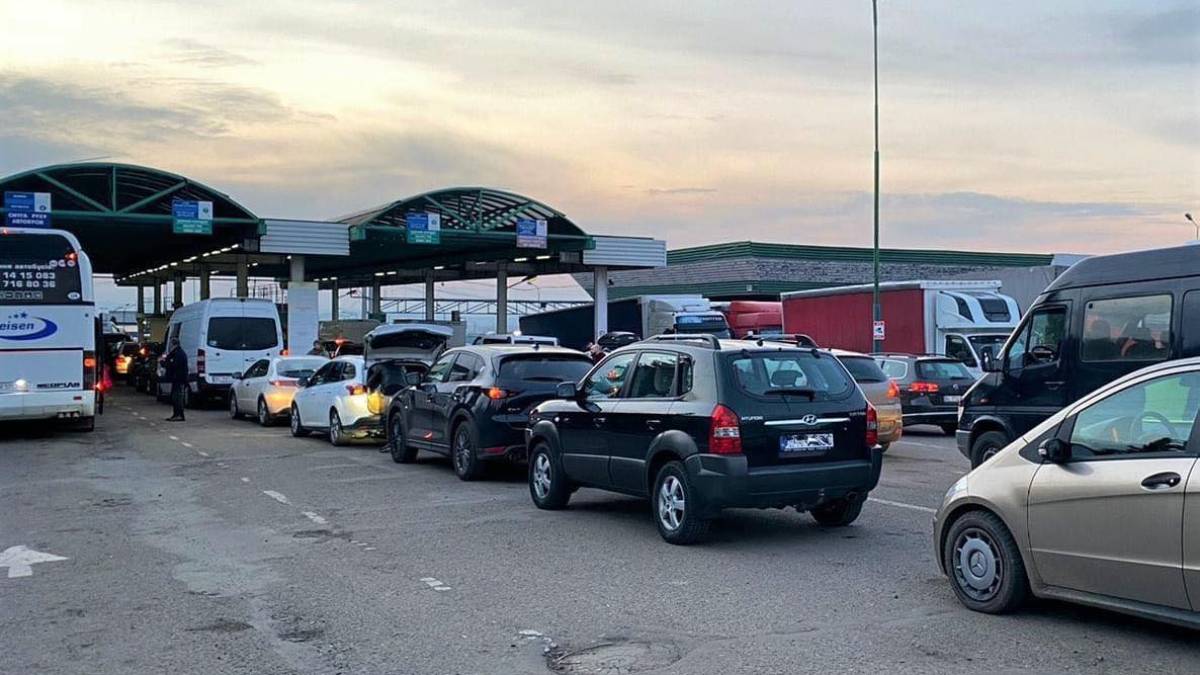 Яка ситуація в пунктах пропуску на західному кордоні