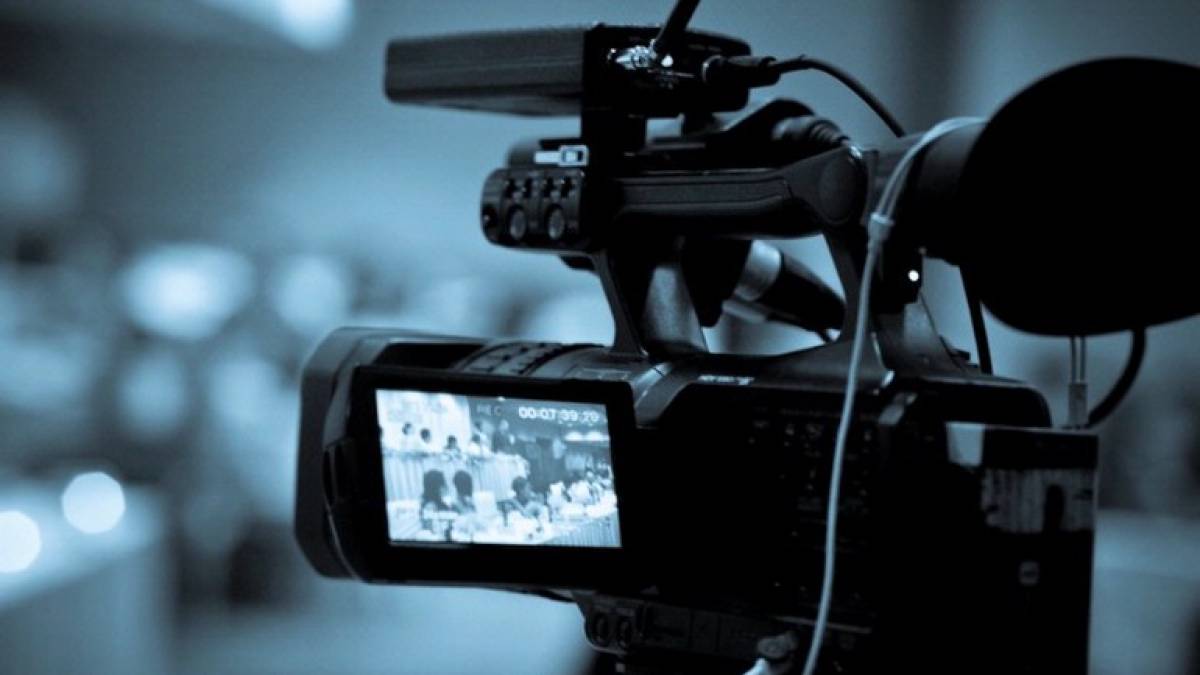 Запорізька бібліотека запрошує навчитися робити прямі трансляції