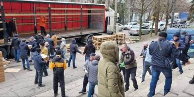 Американський благодійний фонд передав енергодарцям понад 18 тисяч продуктових наборів