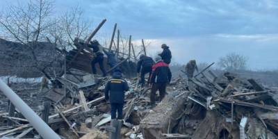 У Покровську після обстрілів з-під завалів будинку вдалося врятувати людину