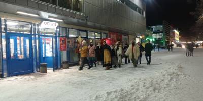 Коляда у супермаркеті? Та це ж нова традиція!