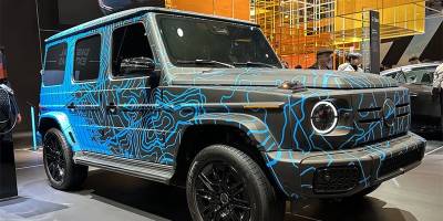 Mercedes показали на CES 2024 електричний танцюючий Geländewagen G класу.