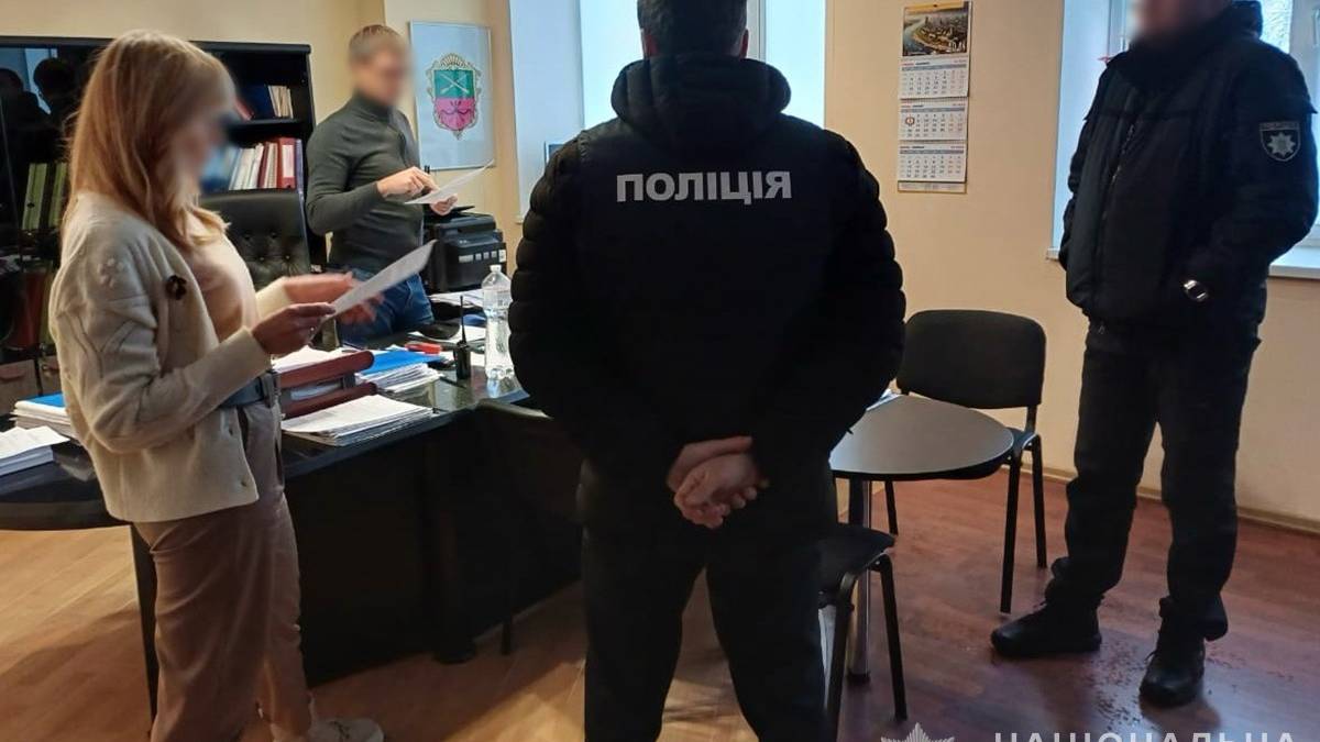 У поліції Запоріжжя повідомили подробиці затримання головного художника міста