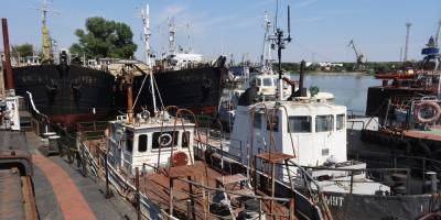 В Ізмаїлі ліквідують кладовище кораблів — Українське Дунайське пароплавство
