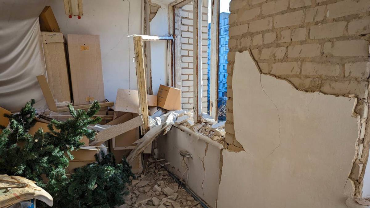 У Запорізькій області внаслідок ворожих атак поліцейські продовжують фіксувати руйнування (фото)