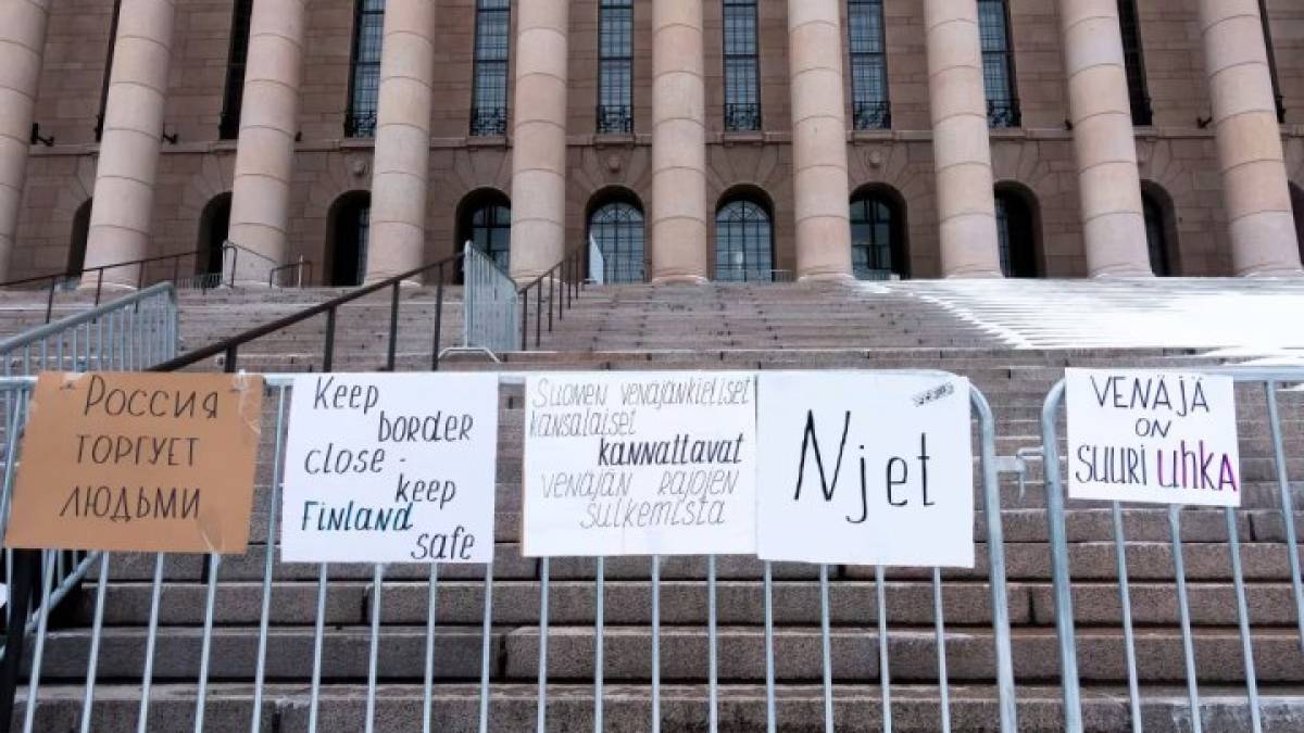 У Фінляндії російськомовні мітингували за закриття кордону з росією