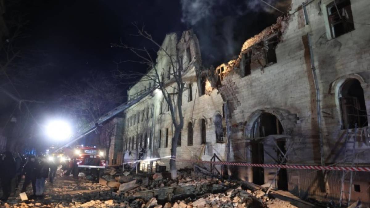Ракетний удар по Харкову: у лікарнях перебувають 13 людей — Синєгубов