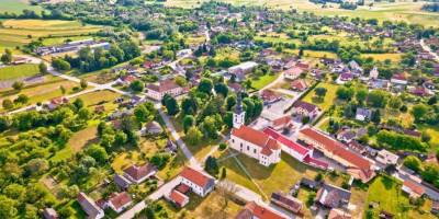 У якій країні ЄС можна купити будинок у місті за 13 євроцентів: які умови