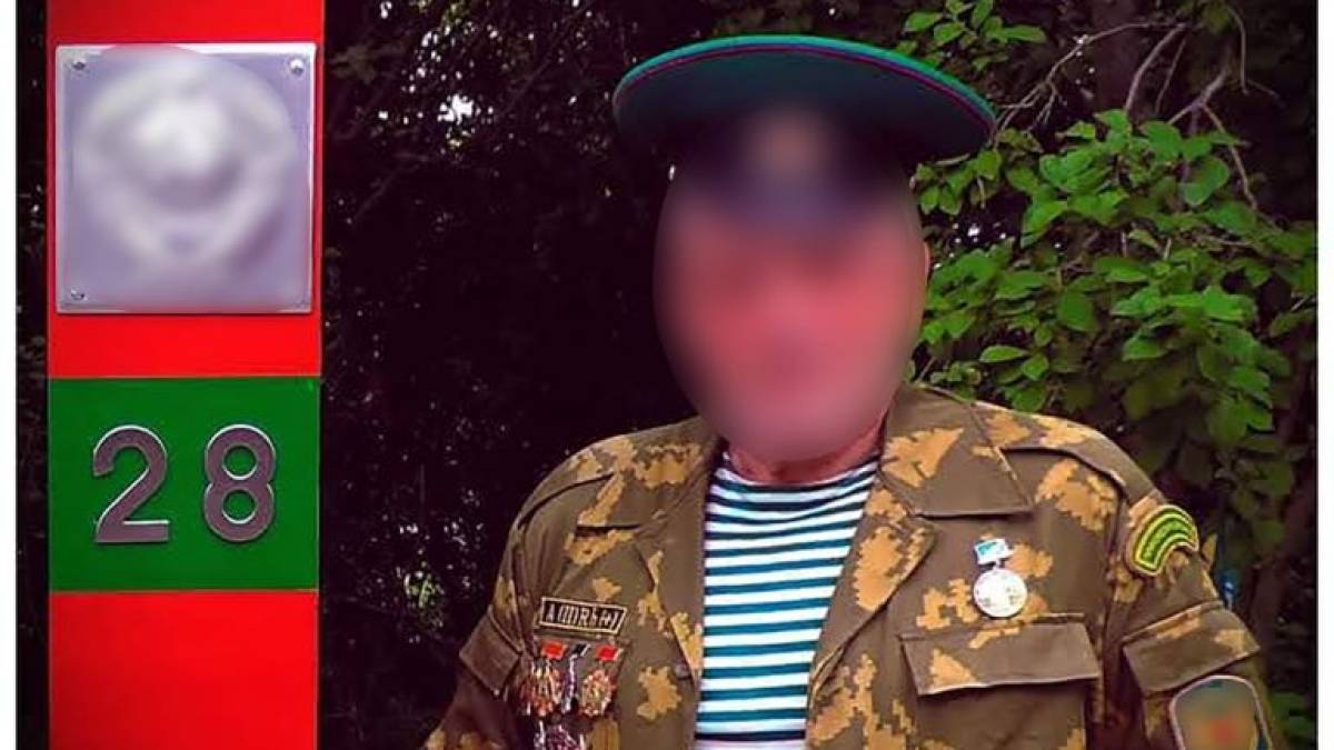 Запорізькі поліціянти викрили прибічника комуністичної символіки та тоталітаризму