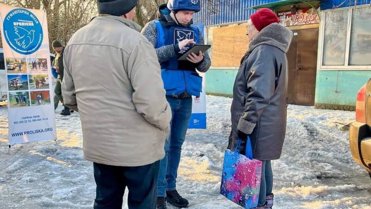 «Проліска-Запоріжжя» допомогла мешканцям Гуляйполя усунути наслідки чергового обстрілу