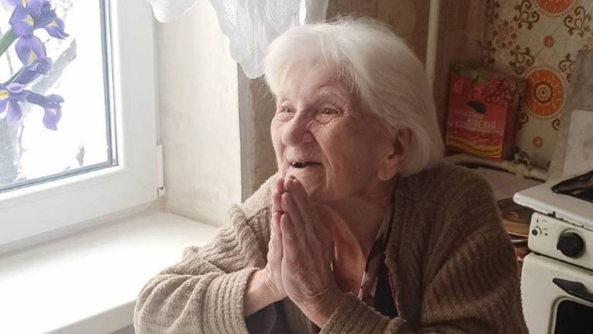Представники міської влади привітали запоріжанку зі сторічним ювілеєм