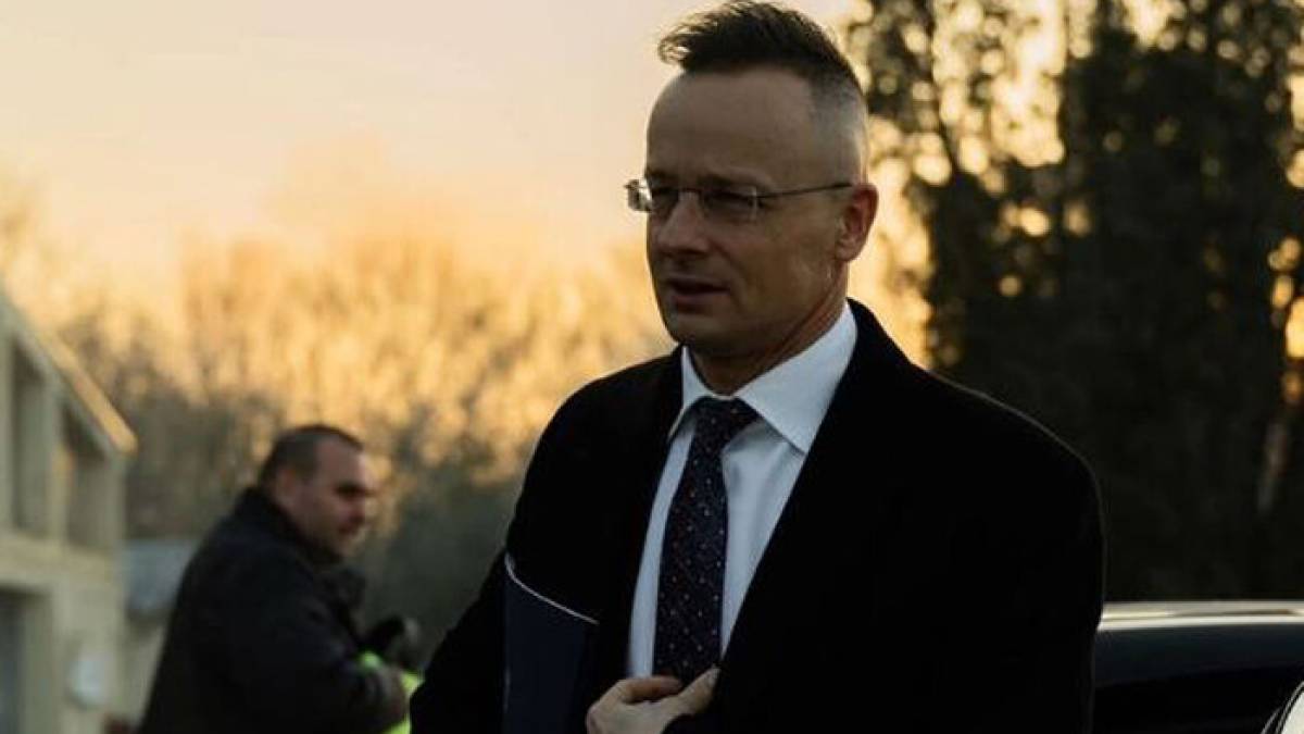 Глава МЗС Угорщини прибув на Закарпаття