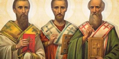 Церковне свято 30 січня: що просити на Трисвяття і заборони дня