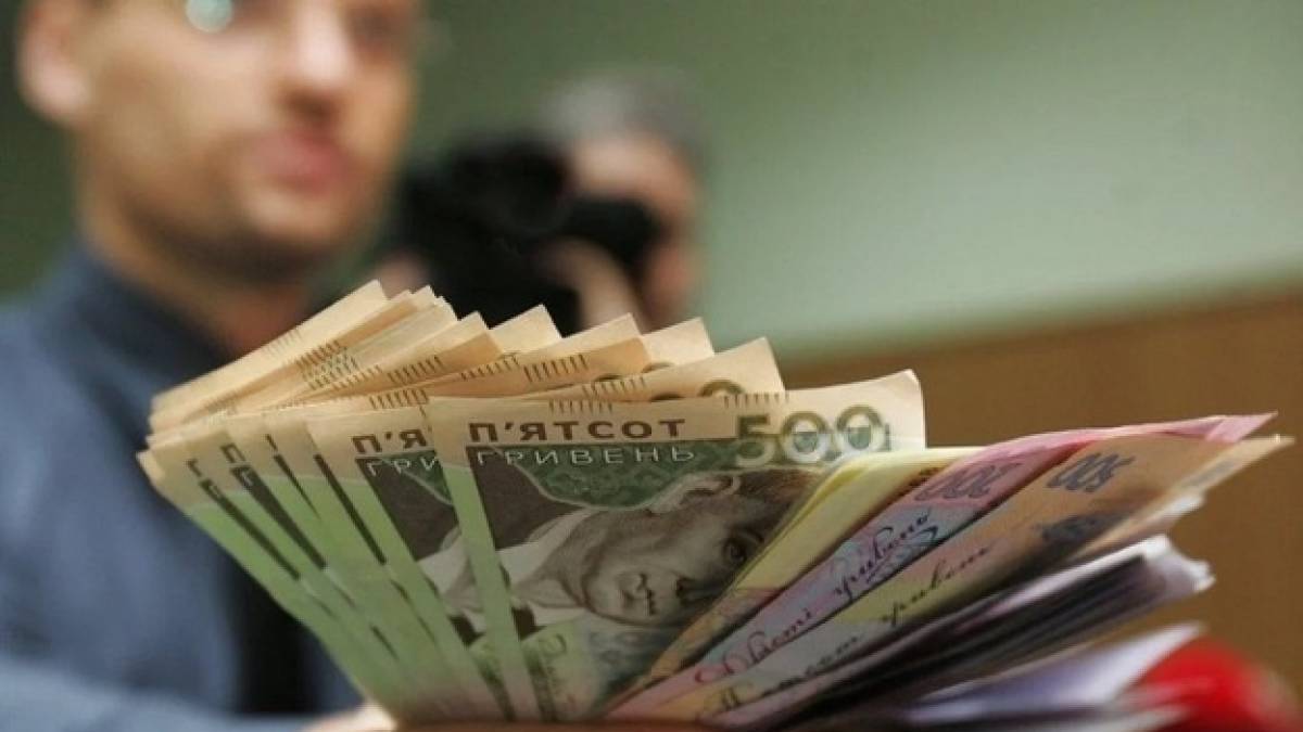 Мешканці Запоріжжя отримують виплати за пошкоджене обстрілами житло