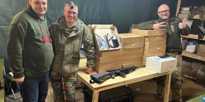 Захисникам запорізького краю мер Івано-Франківська привіз 120 FPV-дронів