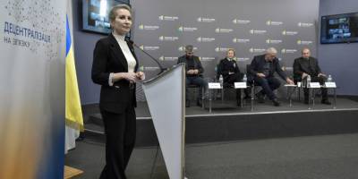 В Україні досі є адмінпослуги за 37 копійок: це має виправити новий закон