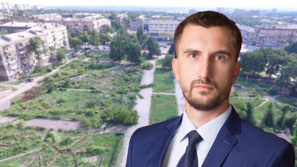 Запоріжці створили нову петицію, щоб повернути сквер у центрі міста у власність громади