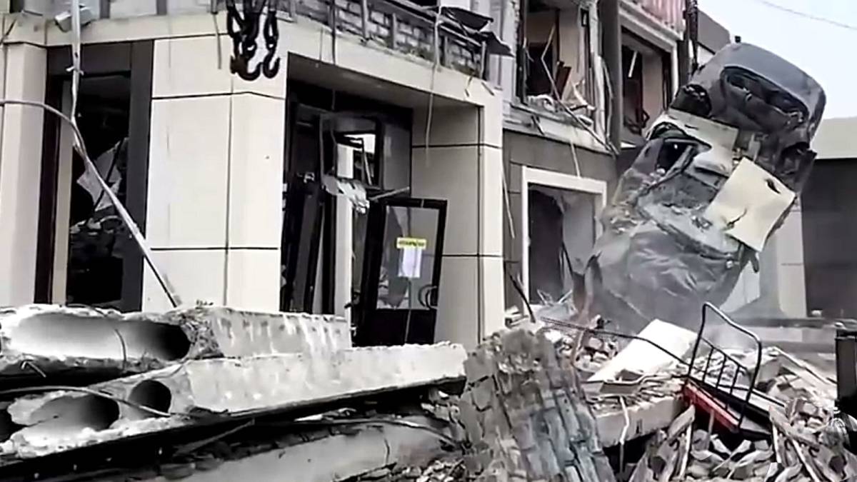 Подробиці удару по кафе «Адріатика» в Лисичанську
