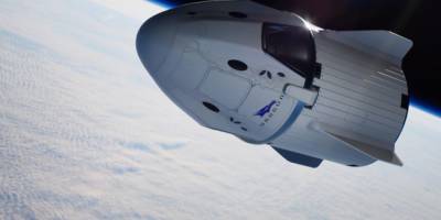 Корабель Crew Dragon повертається на Землю з чотирма астронавтами