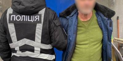 Зберігав вдома зброю та наркотики: у Запоріжжі затримали чоловіка