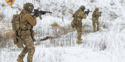 Генштаб ЗСУ — про втрати ворога на 17 лютого: 401350 (+1050) осіб, 9669 (+28) артсистем, 1533 (+5) спецтехніки, 6476 (+11) танків