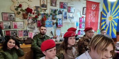 На Запоріжжі окупанти змушують молодь писати «листи вдячності» рашистським убивцям