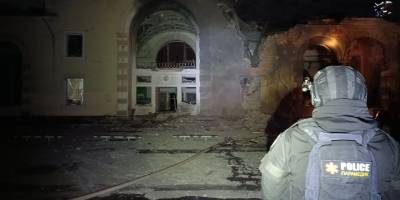 росіяни ракетами масовано обстріляли Костянтинівку: зруйновані вокзал, храм та будинки