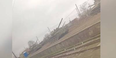 рашисти перекинули частину танків з Криму на Запоріжжя