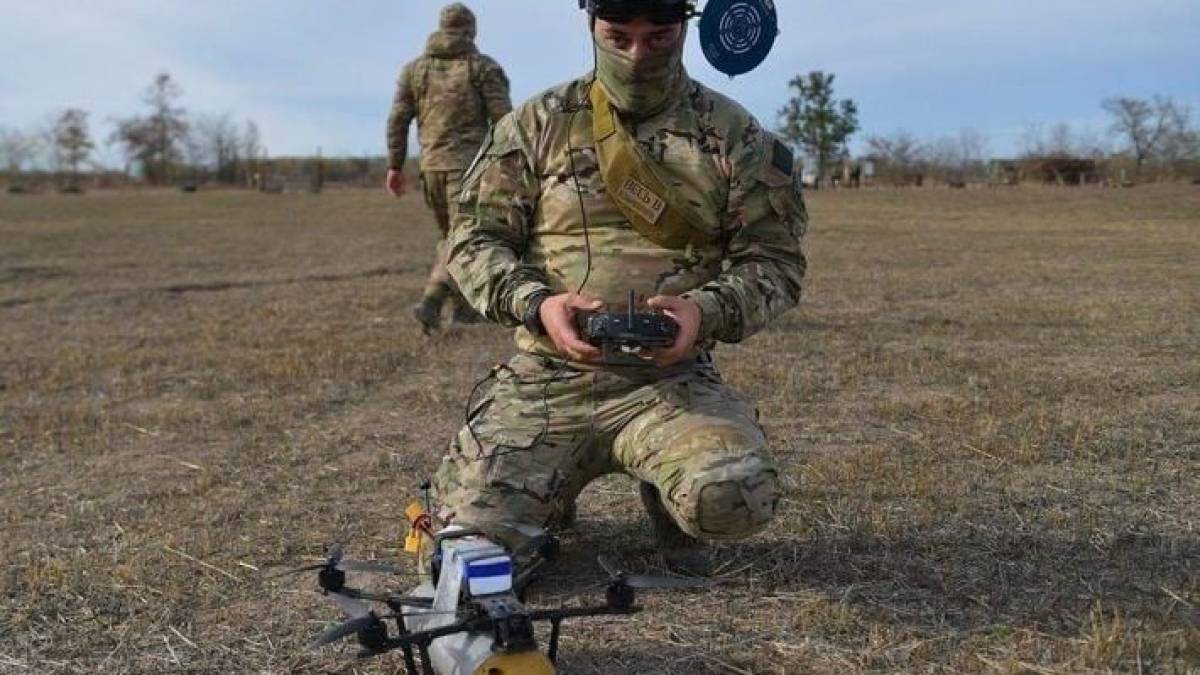 У Мелітополі рашисти стежать за мешканцями за допомогою дронів
