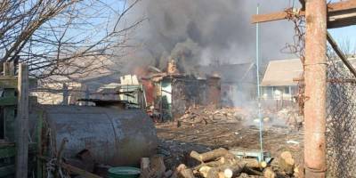 Запорізькі рятувальники ліквідували наслідки ворожих обстрілів