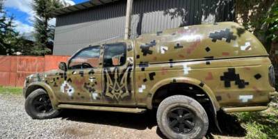Запорізькі волонтери модернізують авто для військових