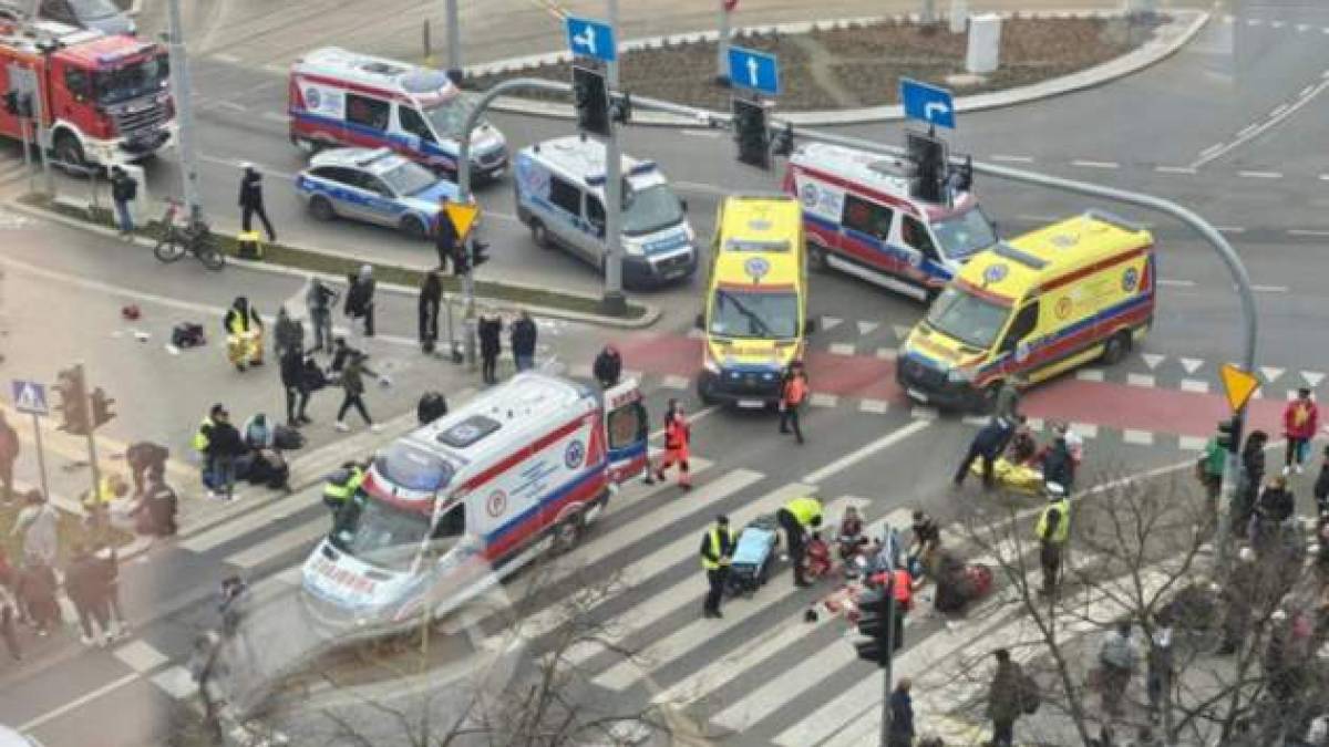 Наїзд авто на натовп у Польщі: серед постраждалих – шестеро українців