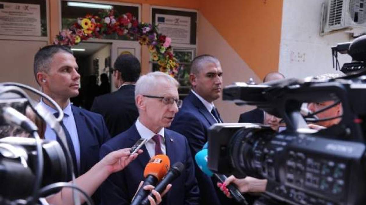 Уряд Болгарії йде у відставку на тлі чуток про можливі дострокові вибори