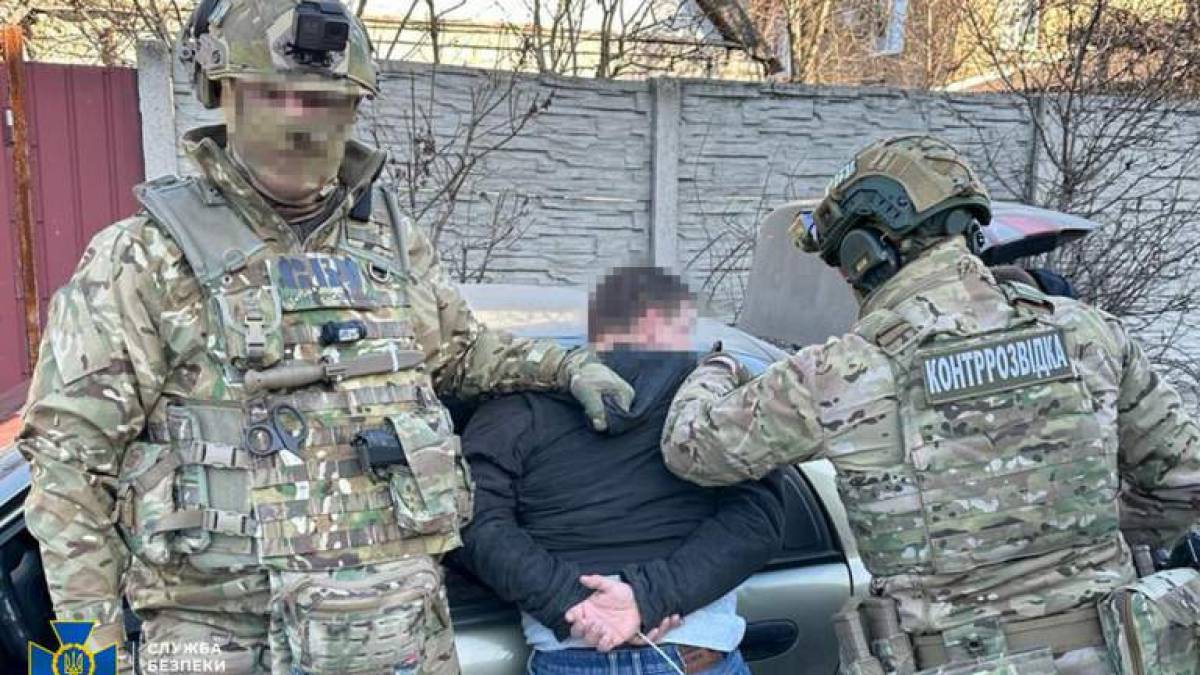 СБУ затримала російського агента, який намагався підірвати поштове відділення у Запоріжжі