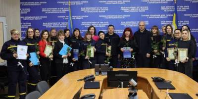 У Запоріжжі рятівниці отримали відзнаки за виконання службових обов’язків у воєнний час