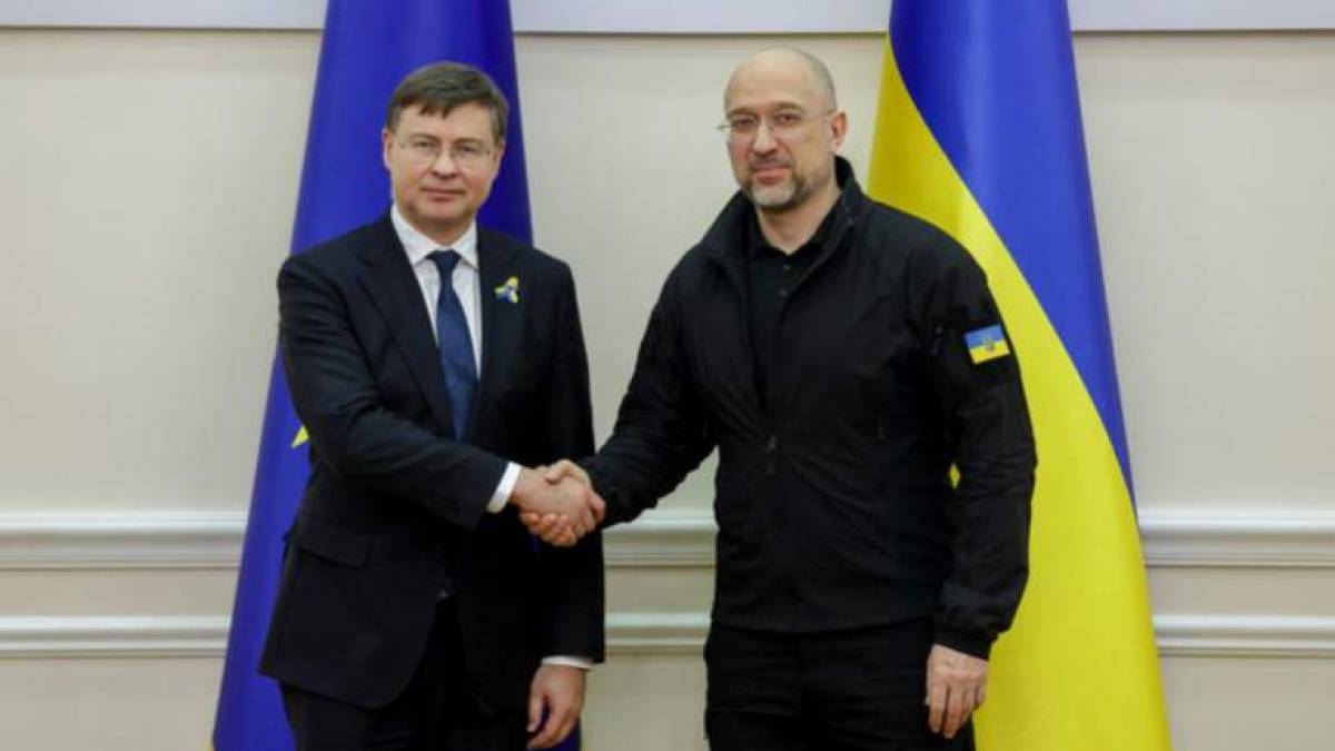Денис Шмигаль та Валдіс Домбровскіс обговорили лібералізацію торгівлі між Україною та ЄС