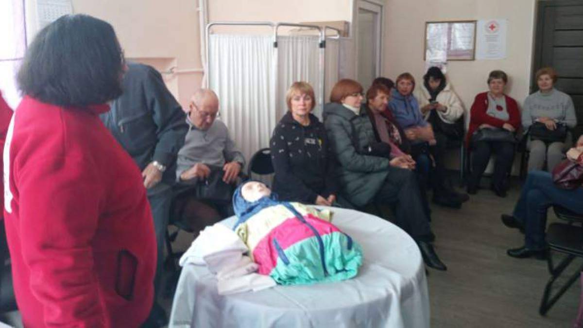Допоможи тому, хто потребує, і не нашкодь собі