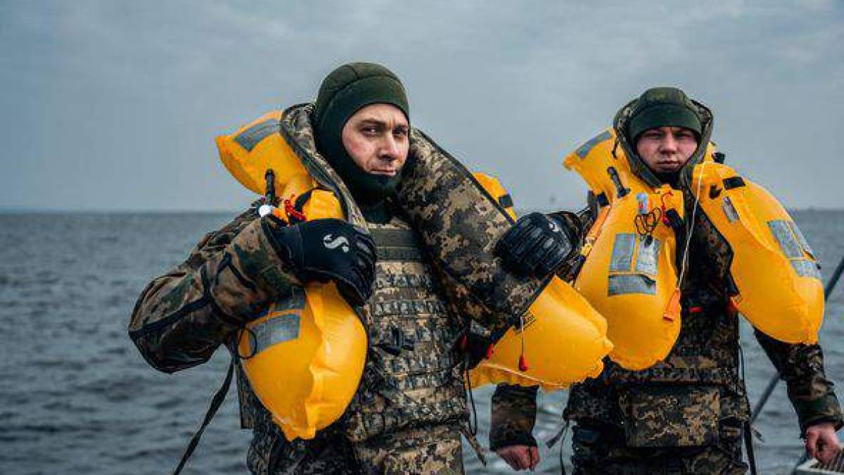 Міноборони тестує плавучі жилети для спецпідпрозділів ЗСУ
