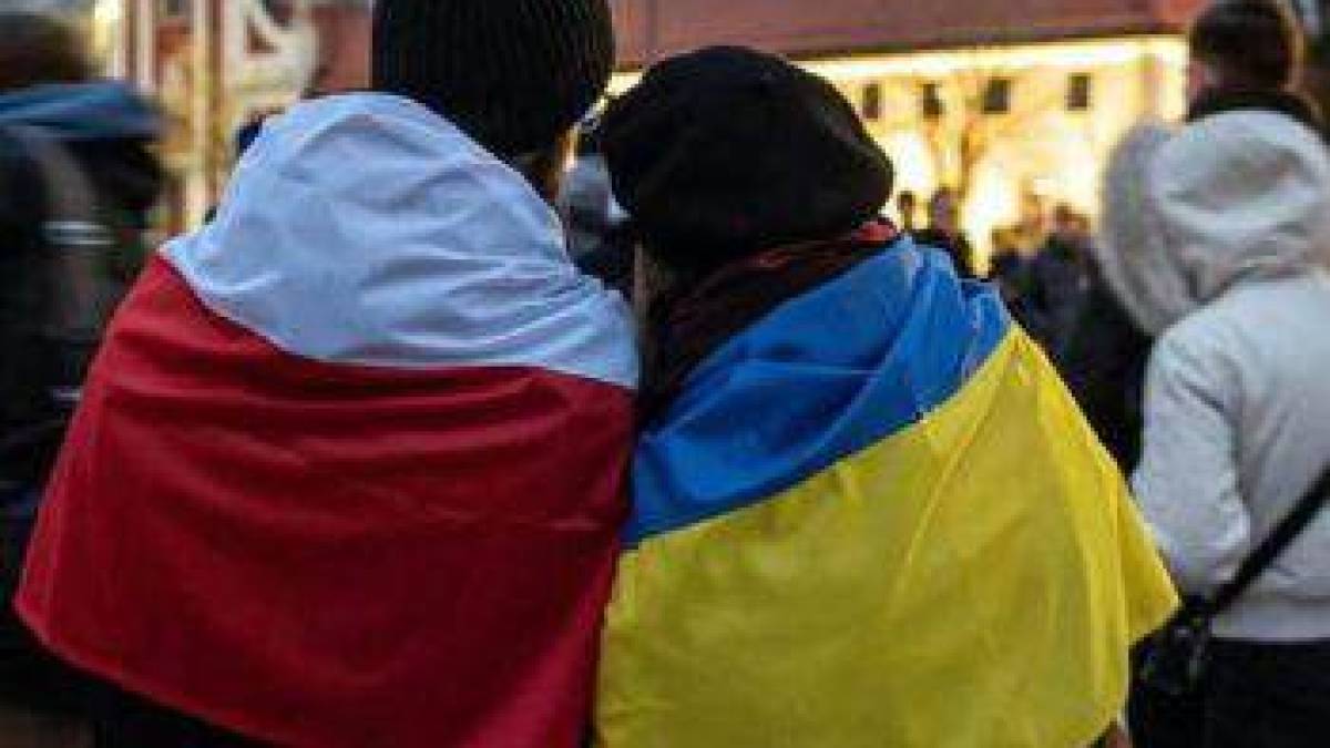 Польща не заохочуватиме українців повертатися додому