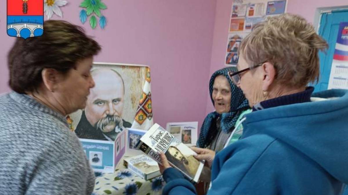 На базі “єдиної росії” сформують групи зі знищення українських книжок