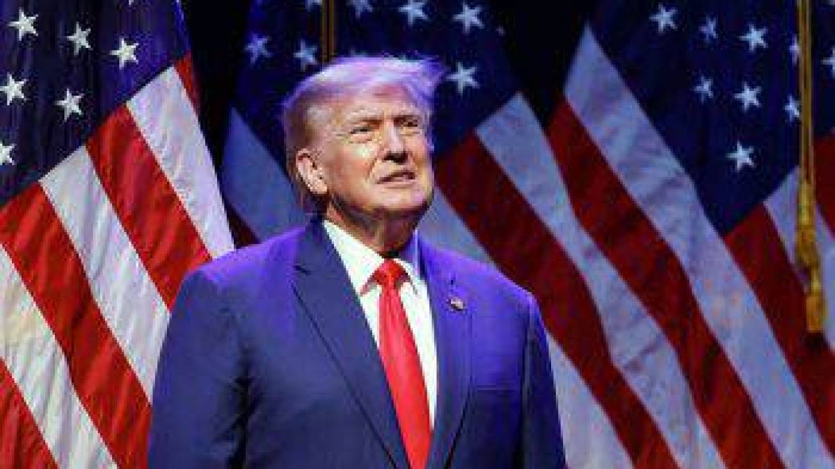 Суд відхилив прохання Трампа про закриття справи щодо секретних документів