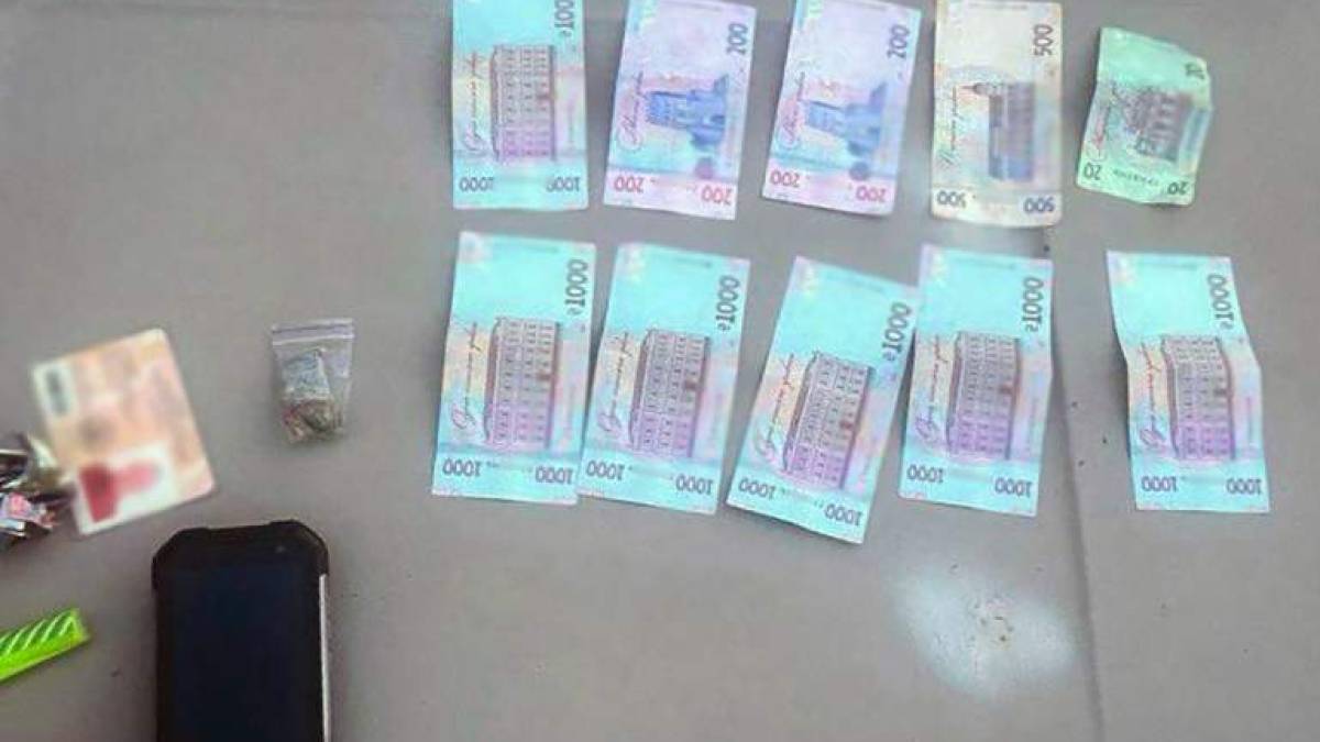 Мешканець Запоріжжя намагався підкупити поліцейського