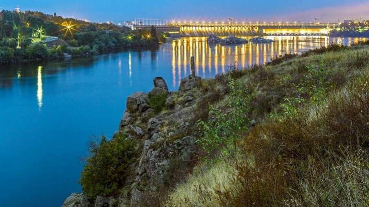 Дніпровському району Запоріжжя – 96 років