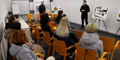 У Запоріжжі рятувальники навчали, як діяти у надзвичайних ситуаціях воєнного характеру