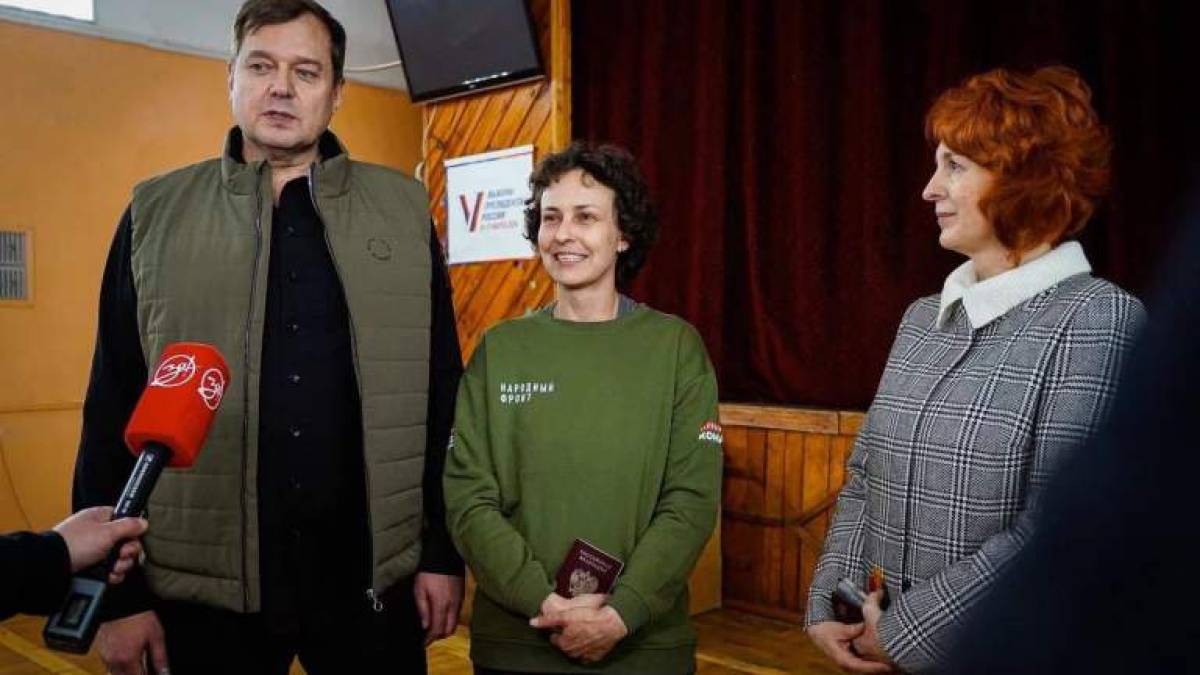 На Запоріжжі у «виборах путіна» взяла участь одіозна російська співачка