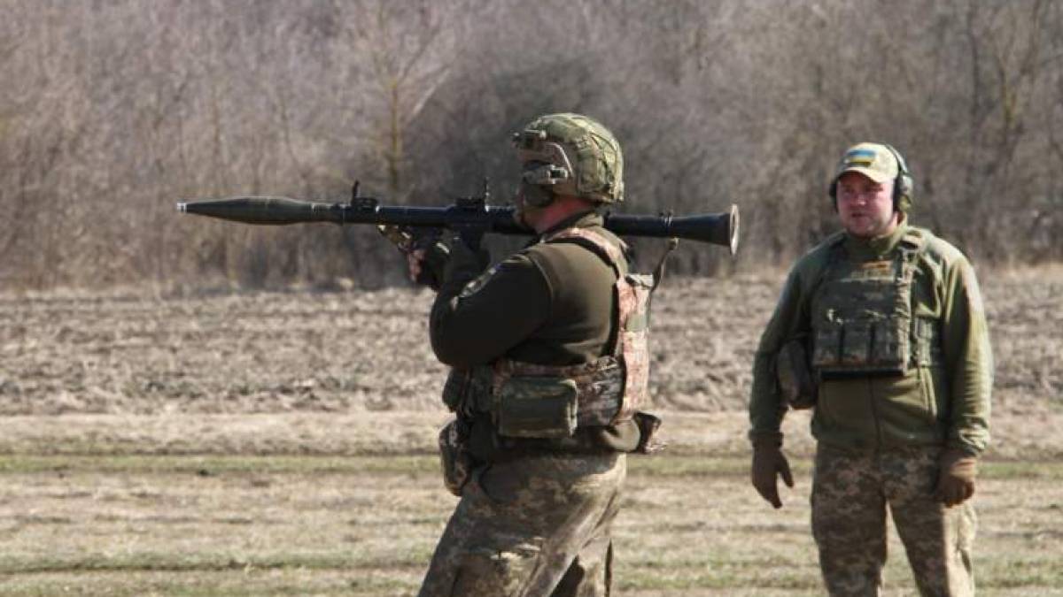 Бійці Запорізької бригади тероборони відбивають атаку умовного противника (фото)