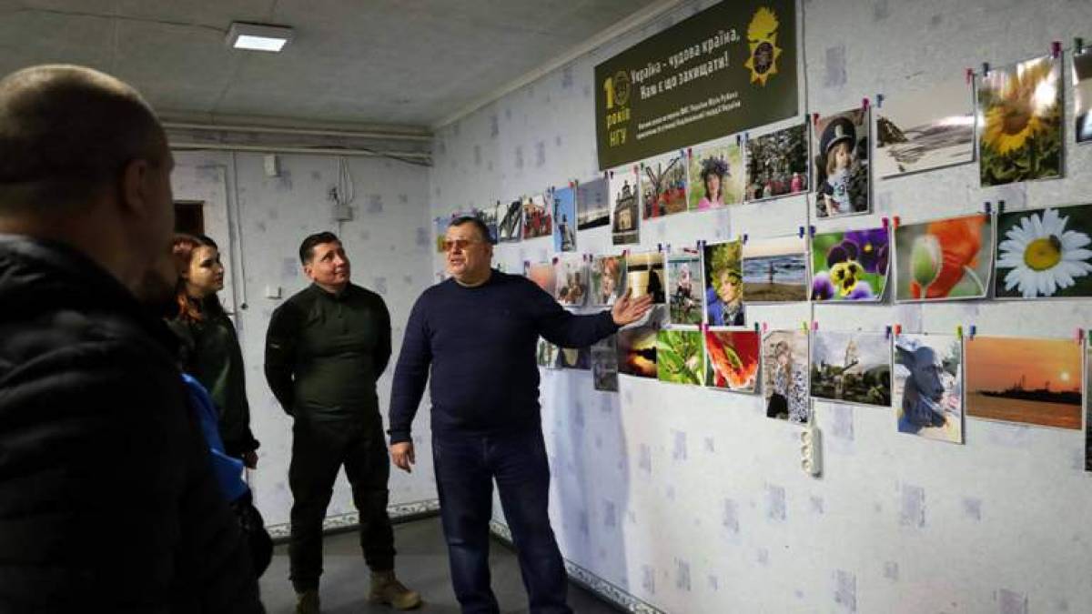 Підполковник-гвардієць із Запоріжжя свою фотовиставку присвятив 10-річчю Нацгвардії
